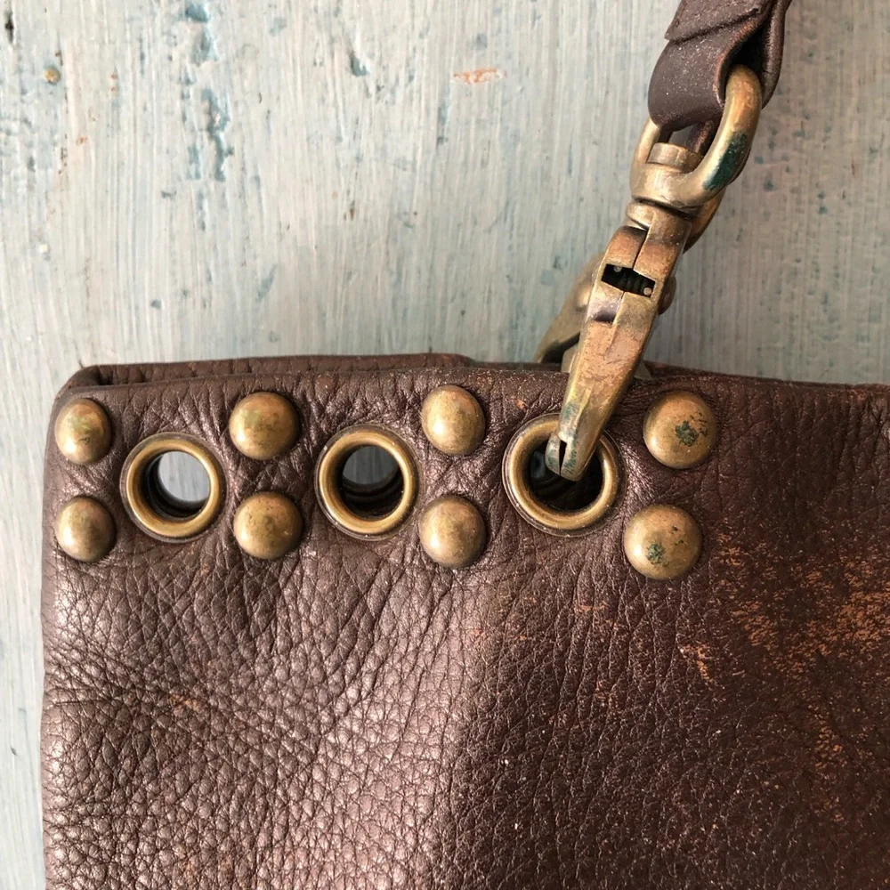 Leather HOBO bag with metal hardware & trim and peach fabric lining - EUC - Picture 4 of 16